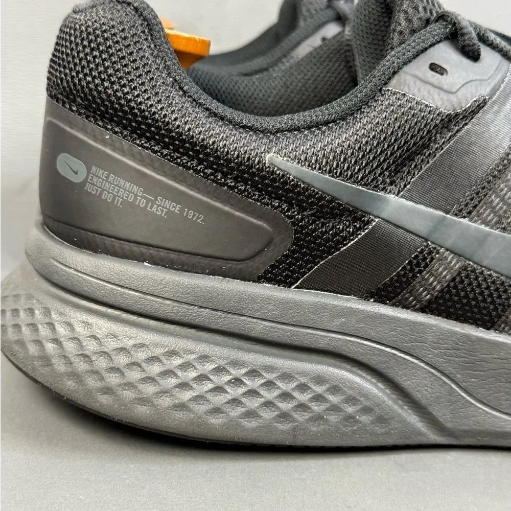 NIKE  Run Swift 2 ' Dark Smoke Grey sneaker shoes men size 13